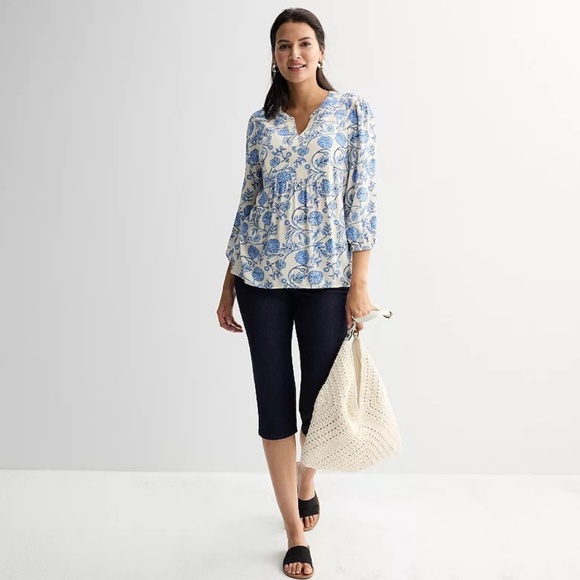 Women's Croft & Barrow® Front Yoke Popover Blouse Petite Medium NWT - Picture 3 of 16